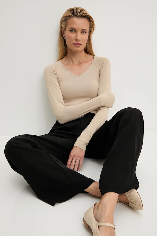 Блузка Answear.Lab, бежевый
Блузка Answear.Lab, бежевый