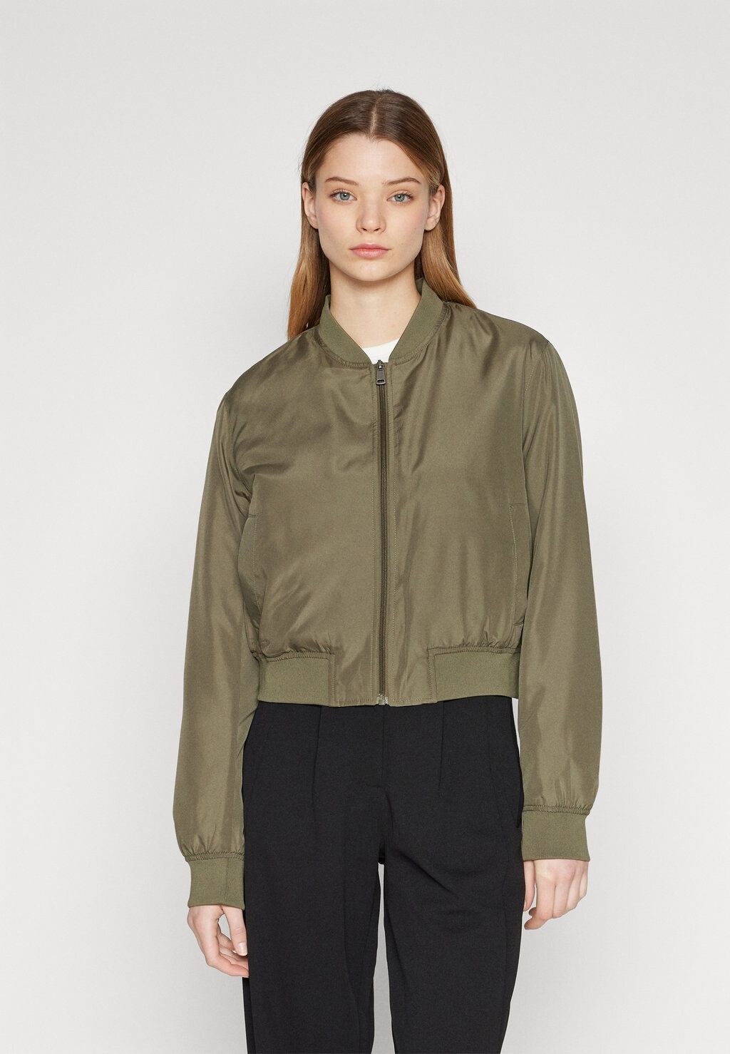 Куртка-бомбер ONLALMA ONLY, цвет kalamata, Серый, Куртка-бомбер ONLALMA ONLY, цвет kalamata
Куртка-бомбер ONLALMA ONLY, цвет kalamata, Серый, Куртка-бомбер ONLALMA ONLY, цвет kalamata