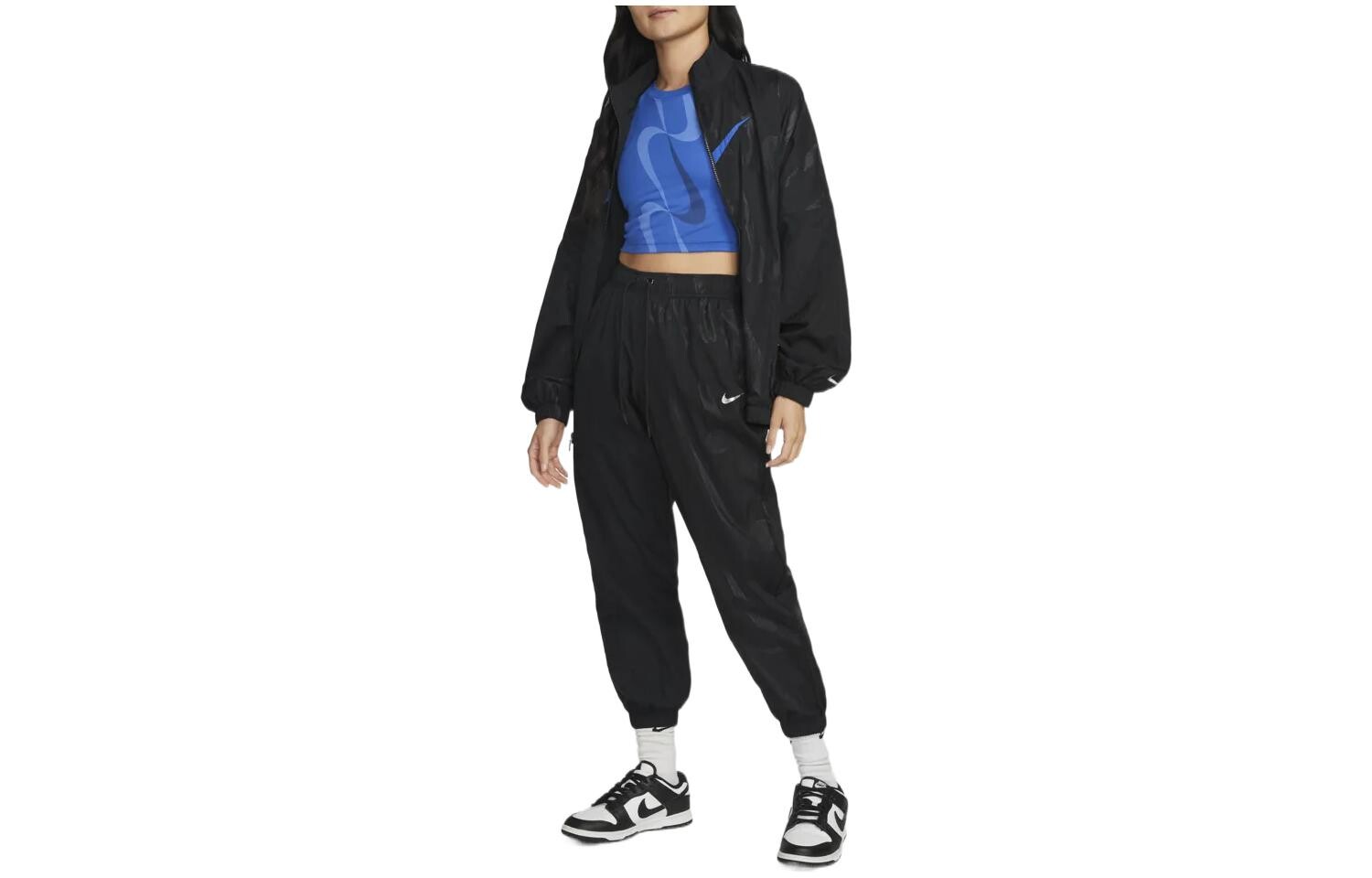 Трикотажные спортивные штаны женские черные Nike
Трикотажные спортивные штаны женские черные Nike