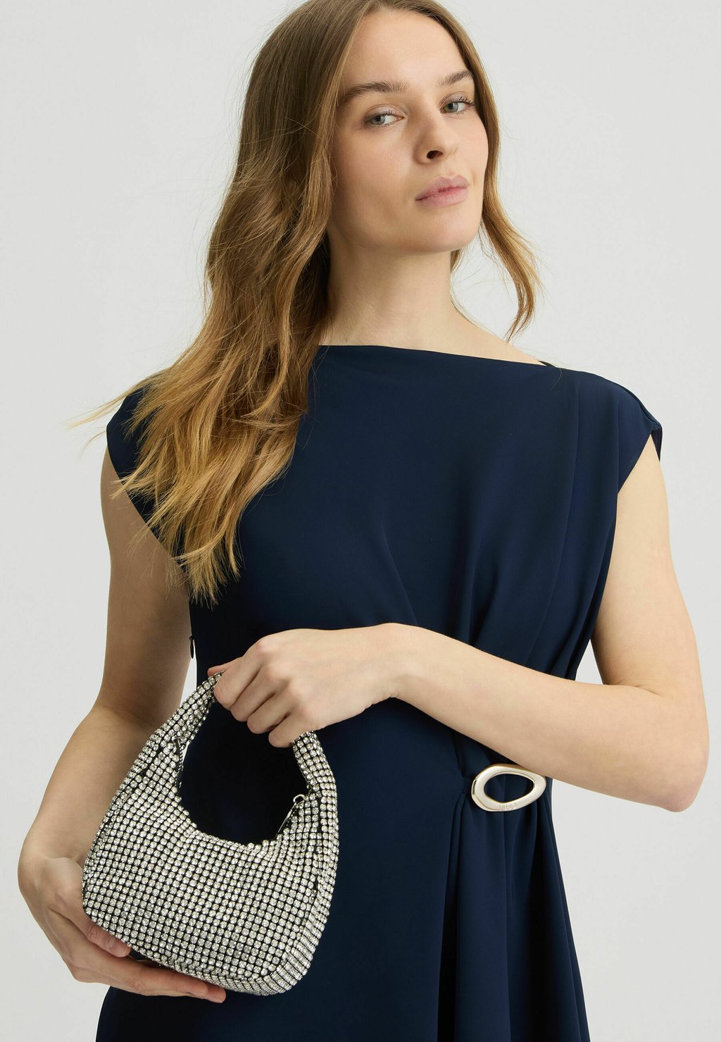 Сумка MIT STRASS LIU JO, серебряный
Сумка MIT STRASS LIU JO, серебряный