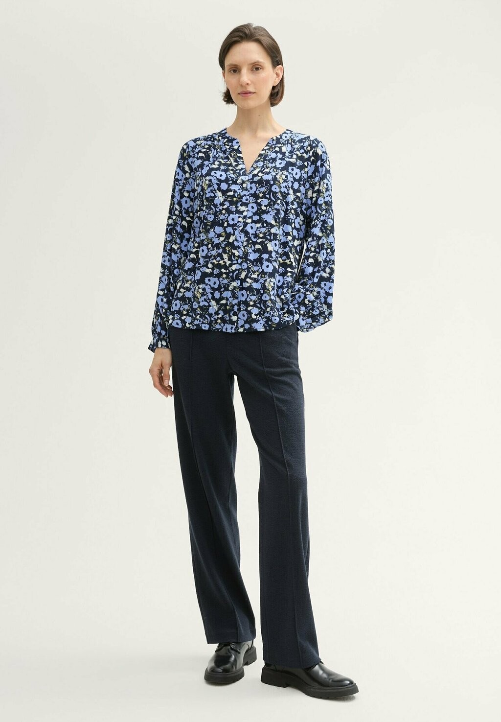 Блуза GEMUSTERTE TOM TAILOR, синий
Блуза GEMUSTERTE TOM TAILOR, синий