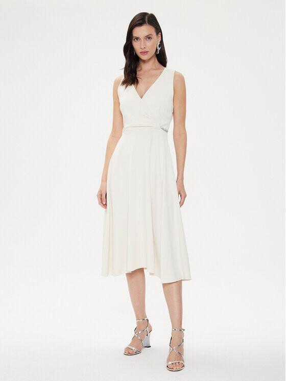 Платье стандартного кроя Rinascimento, экрю
Платье стандартного кроя Rinascimento, экрю