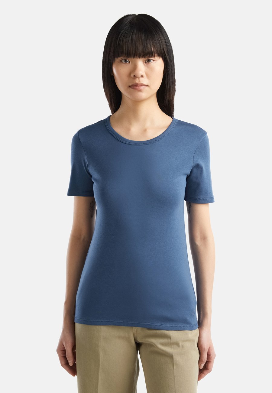 Футболка United Colors of Benetton SLIM FIT , Blue
Футболка United Colors of Benetton SLIM FIT , Blue