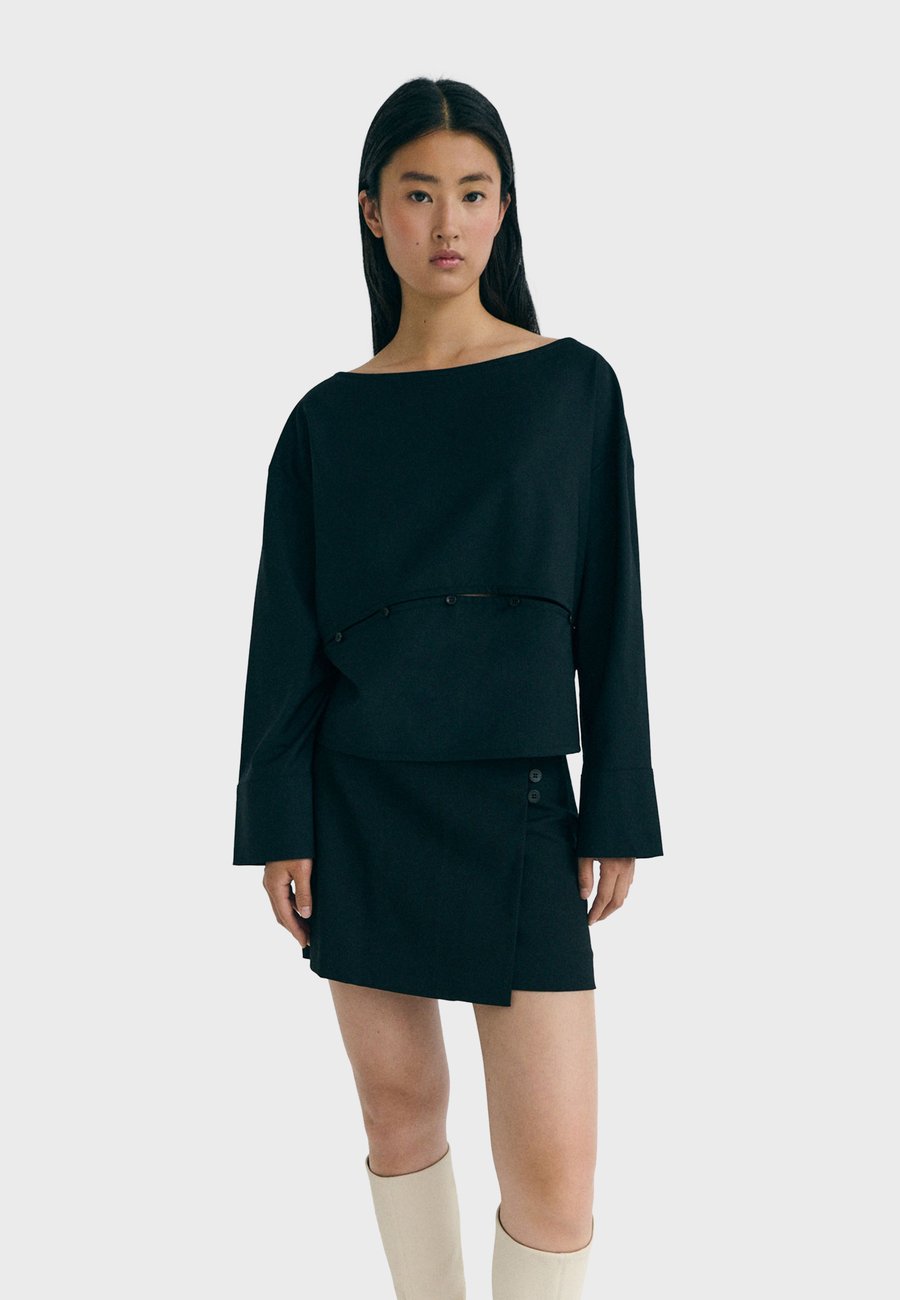 Блуза Thinking Mu MARION, Dark Green
Блуза Thinking Mu MARION, Dark Green