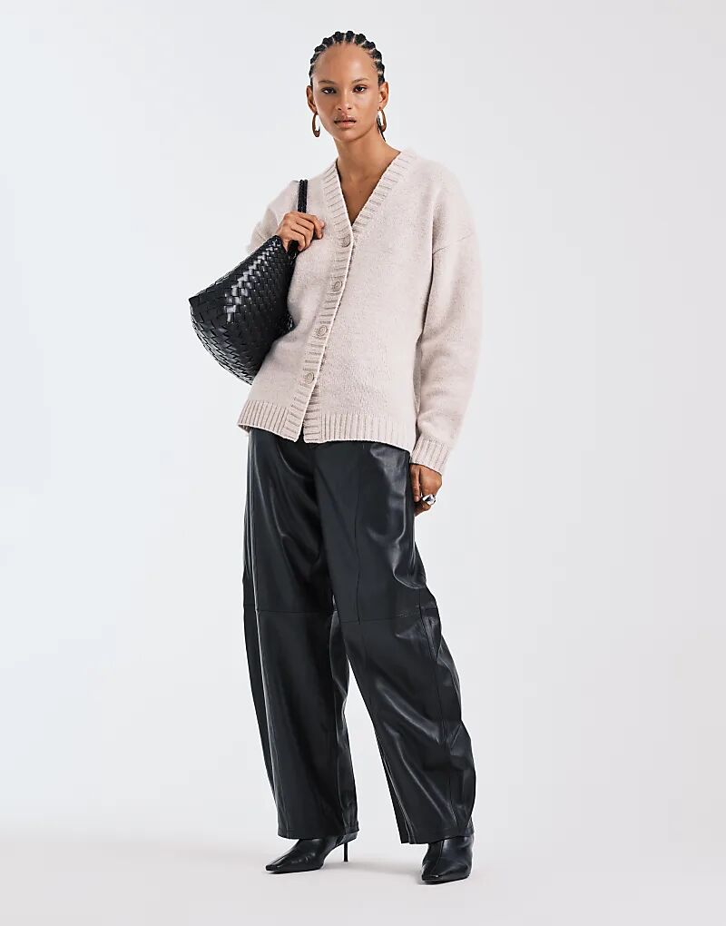 Длинный кардиган ASOS DESIGN с приталенным лифом из высококачественной овечьей шерсти белого цвета - БЕЛЫЙ
Длинный кардиган ASOS DESIGN с приталенным лифом из высококачественной овечьей шерсти белого цвета - БЕЛЫЙ