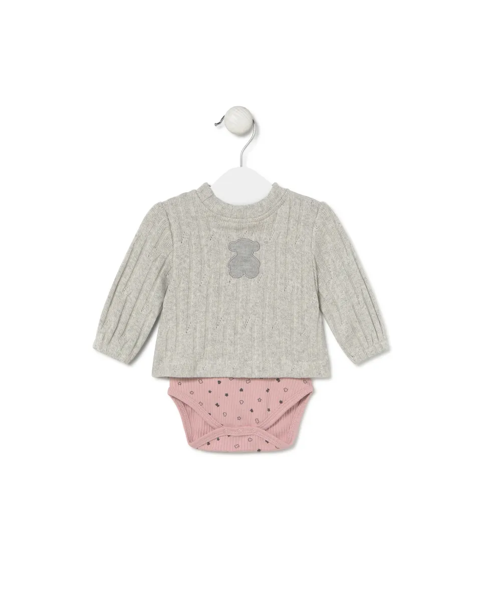 Боди для малыша с однотонной трикотажной футболкой и принтом Tous, светло-серый
Боди для малыша с однотонной трикотажной футболкой и принтом Tous, светло-серый