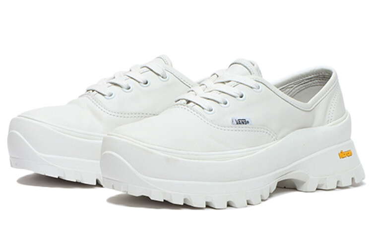 Аутентичные походные туфли Vans унисекс
Аутентичные походные туфли Vans унисекс