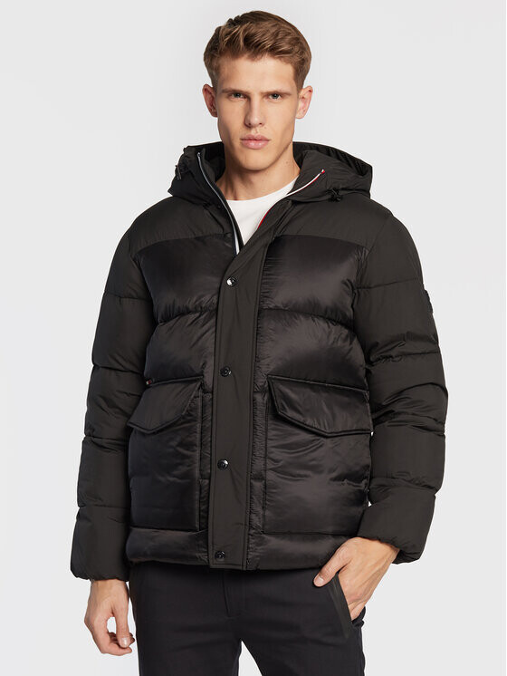 Пуховик стандартного кроя Tommy Hilfiger, черный
Пуховик стандартного кроя Tommy Hilfiger, черный
