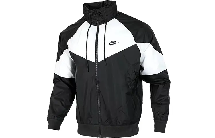 Nike Куртка мужская Black White Stand Collar Moderate Others
Nike Куртка мужская Black White Stand Collar Moderate Others