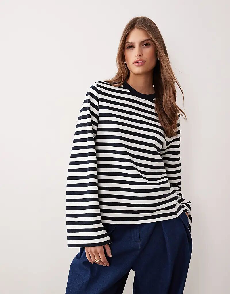 Толстовка Barbour Robyn в темно-синюю полоску
Толстовка Barbour Robyn в темно-синюю полоску