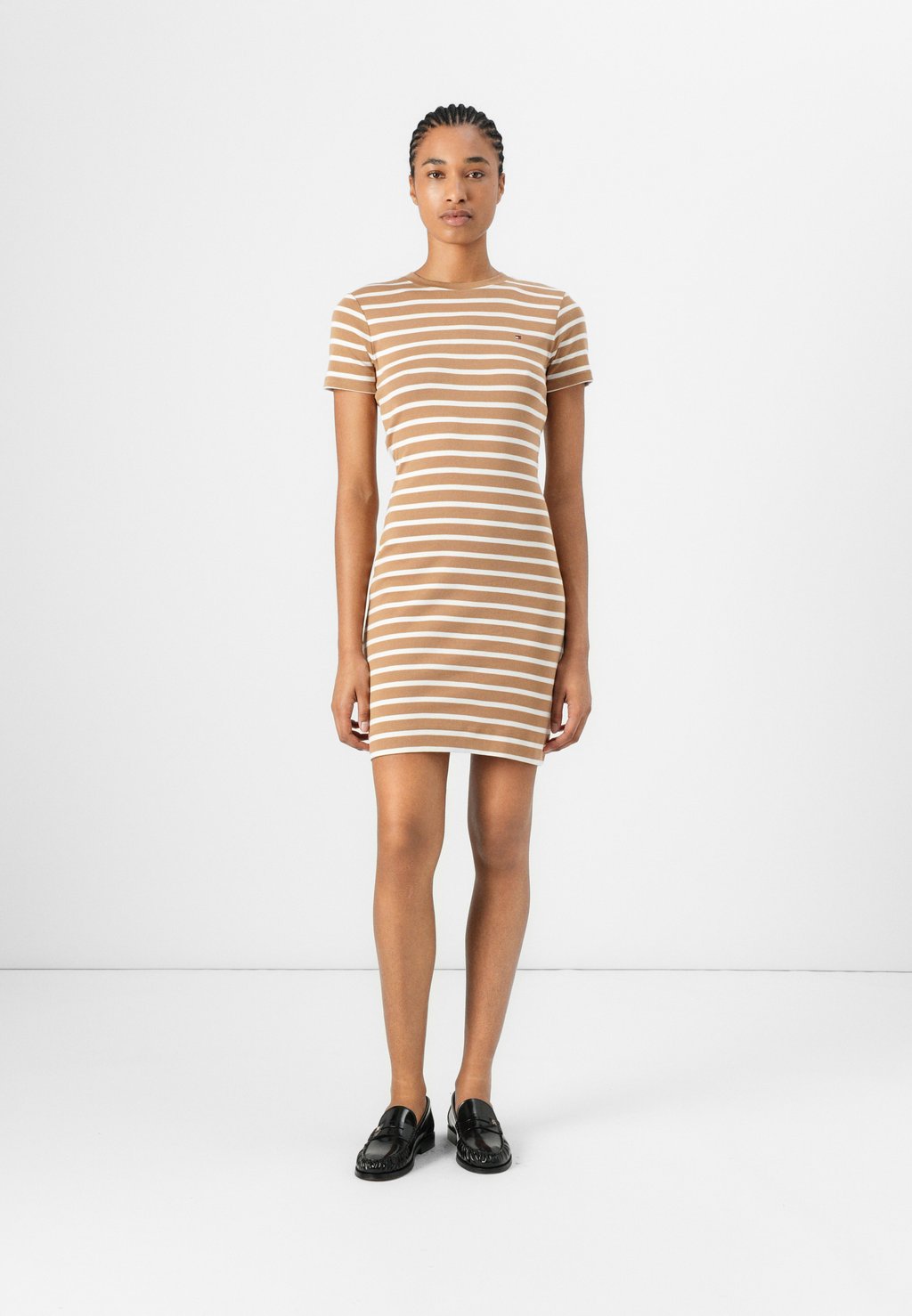 Платье из джерси NEW CODY SLIM Tommy Hilfiger, бежевый
Платье из джерси NEW CODY SLIM Tommy Hilfiger, бежевый