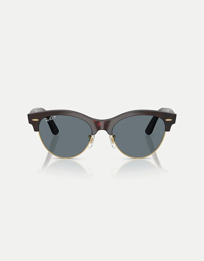 Солнцезащитные очки Ray-Ban Clubmaster с синими поляризационными линзами в цвете «красная гавана» на золотом фоне
Солнцезащитные очки Ray-Ban Clubmaster с синими поляризационными линзами в цвете «красная гавана» на золотом фоне