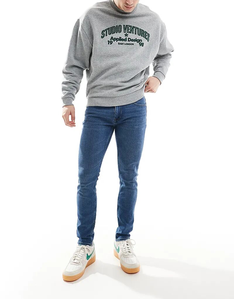 Узкие джинсы в средне-синем цвете ONLY & SONS
Узкие джинсы в средне-синем цвете ONLY & SONS