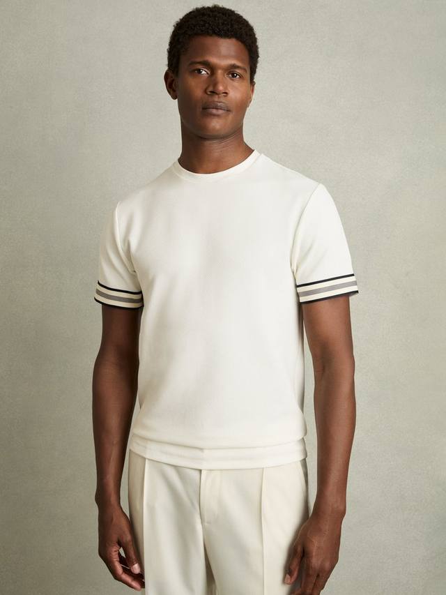 Текстурированная футболка emmerson с манжетами из ленты Reiss, белый
Текстурированная футболка emmerson с манжетами из ленты Reiss, белый