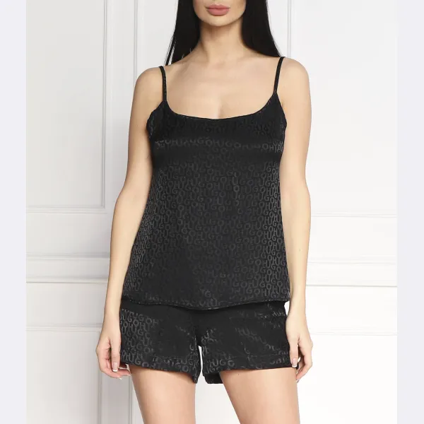 Сверху атласная пижама обычного кроя. Hugo, черный
Сверху атласная пижама обычного кроя. Hugo, черный