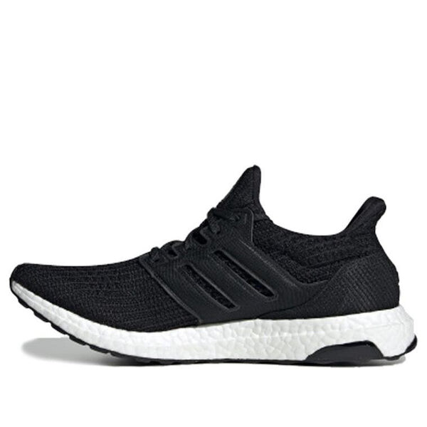 Кроссовки ультрабуст у Adidas, черный
Кроссовки ультрабуст у Adidas, черный