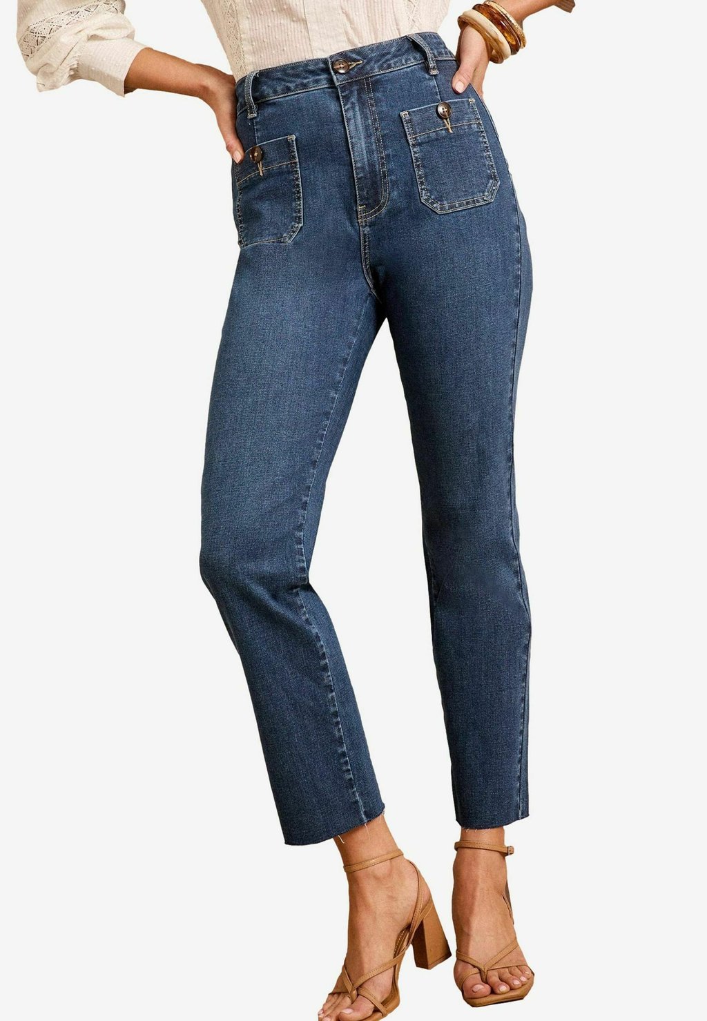 Джинсы облегающего кроя CROP WITH PATCH POCKET Love & Roses, синий 
Джинсы облегающего кроя CROP WITH PATCH POCKET Love & Roses, синий