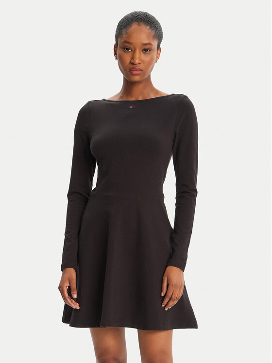 Повседневное платье regular fit Essential DW0DW21745 Tommy Jeans, черный
Повседневное платье regular fit Essential DW0DW21745 Tommy Jeans, черный