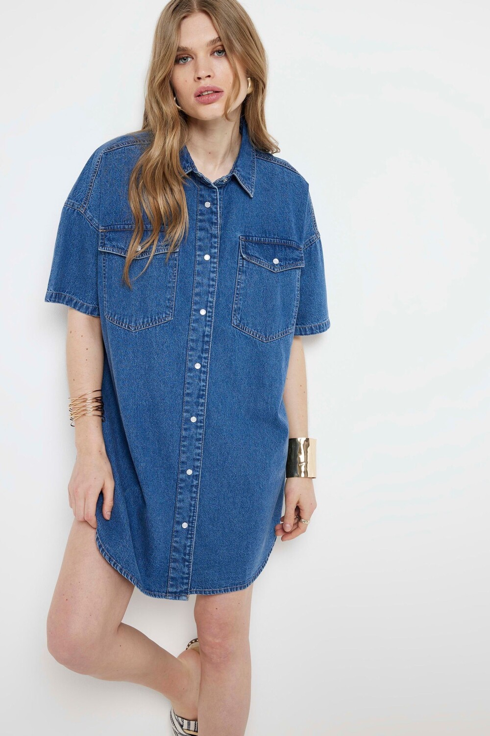 Джинсовое мини-платье застегивающееся на пуговицы спереди River Island, синий
Джинсовое мини-платье застегивающееся на пуговицы спереди River Island, синий