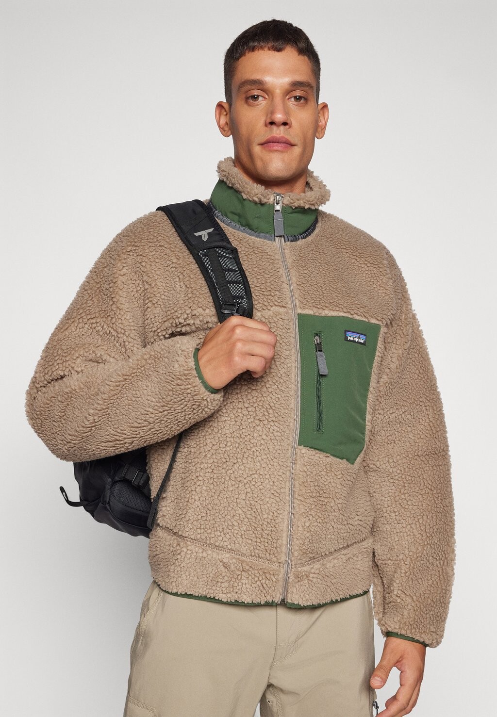 Флисовая куртка RETRO Patagonia, серый
Флисовая куртка RETRO Patagonia, серый