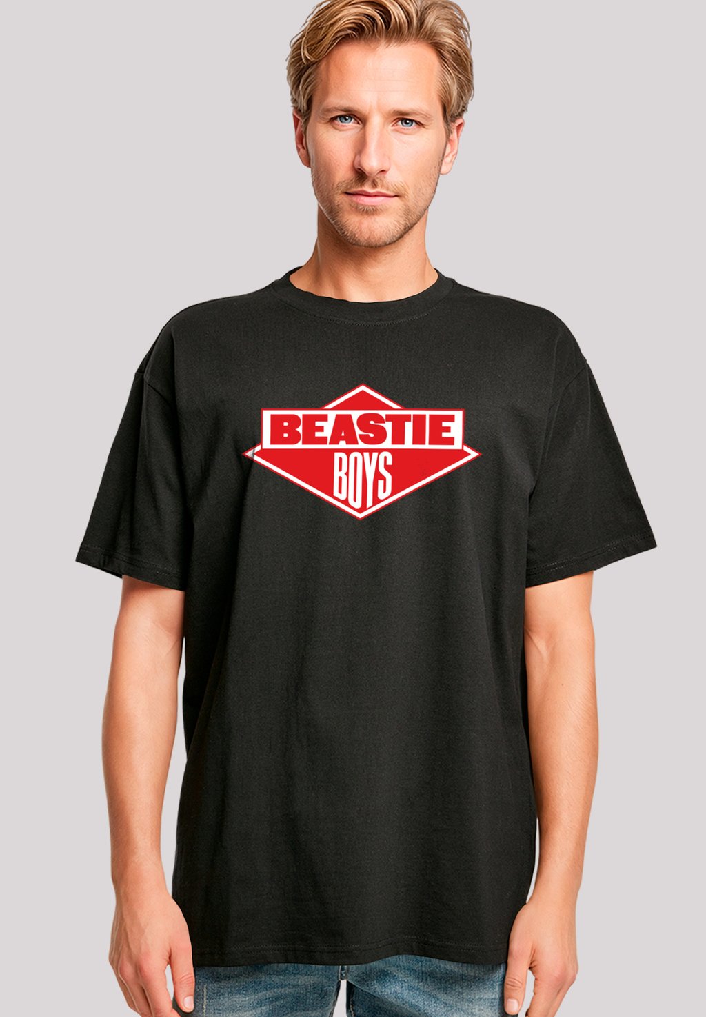 Футболка с принтом THE BEASTIE BOYS F4NT4STIC, черный 
Футболка с принтом THE BEASTIE BOYS F4NT4STIC, черный