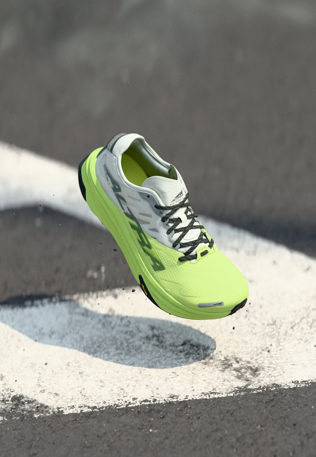 Кроссовки для бега MONT BLANC CARBON Altra, белый 
Кроссовки для бега MONT BLANC CARBON Altra, белый