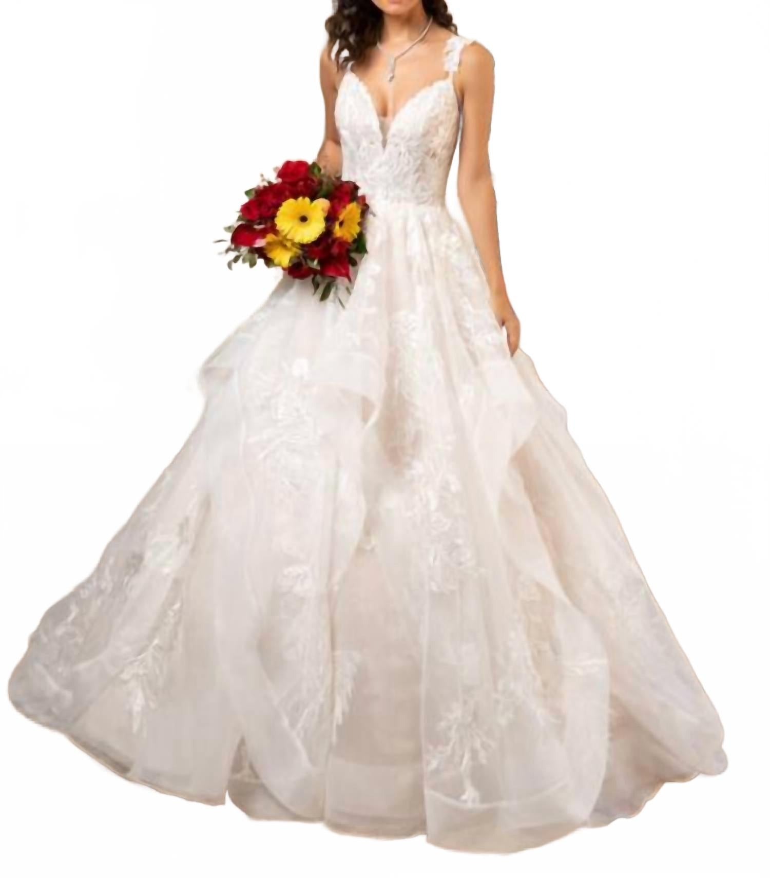 Бальное платье Tara с V-образным вырезом цвета слоновой кости/ириски Kitty Chen Couture, Ivory/Toffee
Бальное платье Tara с V-образным вырезом цвета слоновой кости/ириски Kitty Chen Couture, Ivory/Toffee