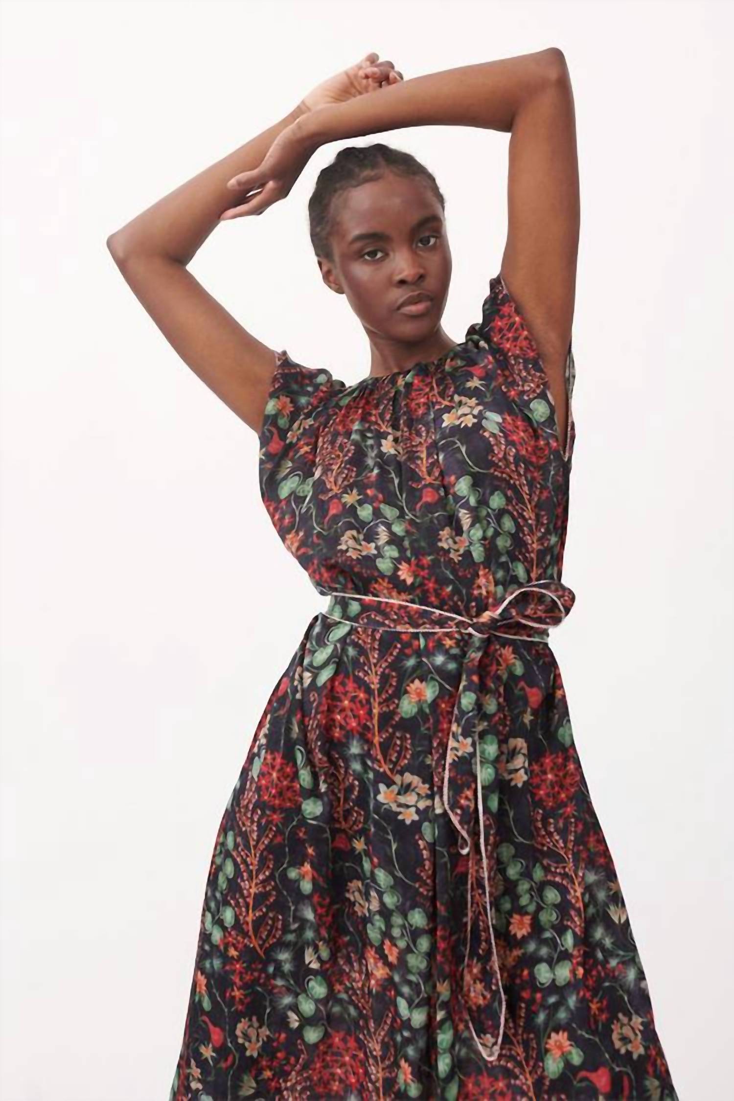 Женское платье Nubia Maxi в цвете Luxor Black CHUFY
Женское платье Nubia Maxi в цвете Luxor Black CHUFY