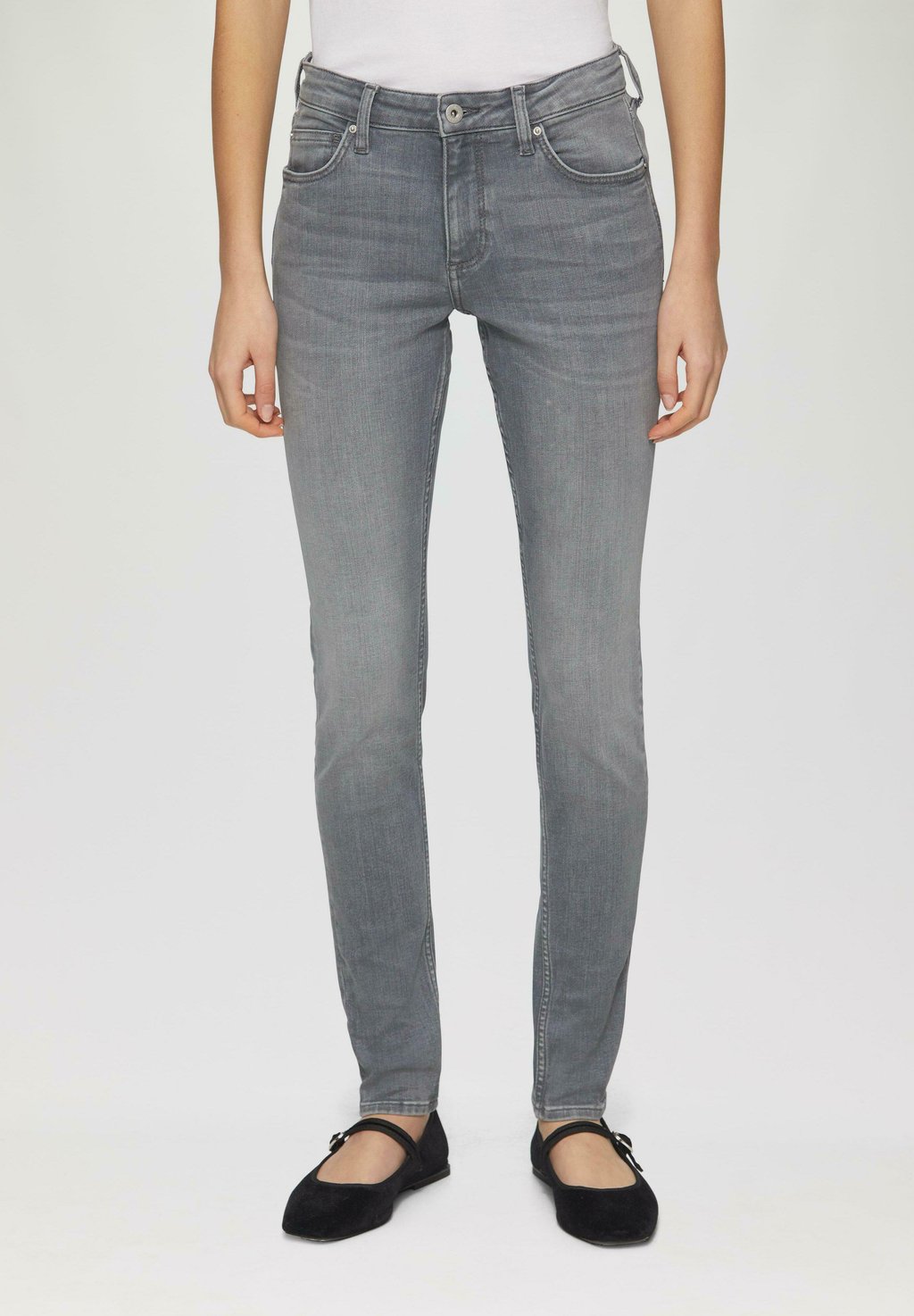 Джинсы облегающего кроя SADIE MID RISE LEG QS, антрацит
Джинсы облегающего кроя SADIE MID RISE LEG QS, антрацит