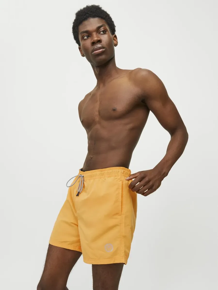 Шорты для плавания Jack & Jones "JPSTFIJI JJSWIM SOLID SN LY", облегающие шорты для плавания для пляжа из переработанной пряжи, цвет Apricot
Шорты для плавания Jack & Jones "JPSTFIJI JJSWIM SOLID SN LY", облегающие шорты для плавания для пляжа из переработанной пряжи, цвет Apricot