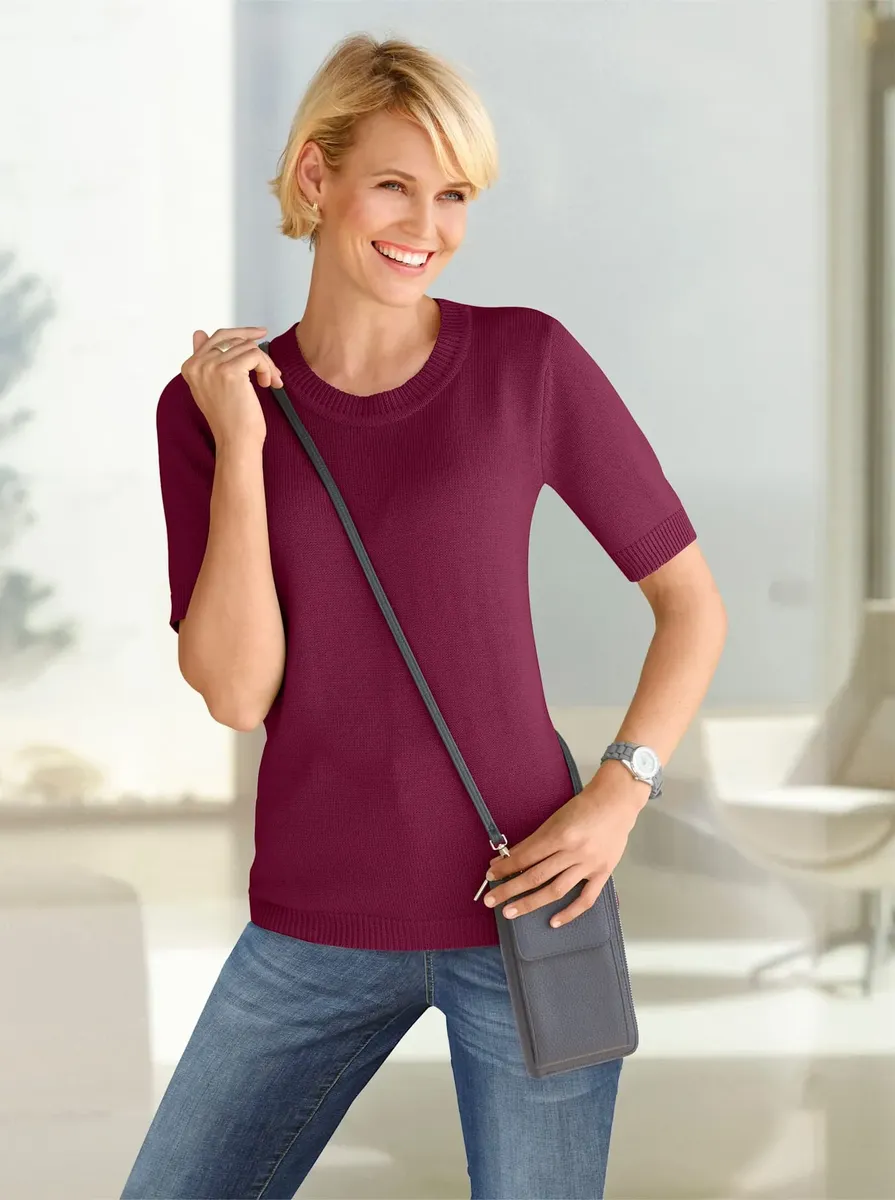 Повседневный образ Свитер с короткими рукавами "Пуловер" Casual Looks, фуксия
Повседневный образ Свитер с короткими рукавами "Пуловер" Casual Looks, фуксия