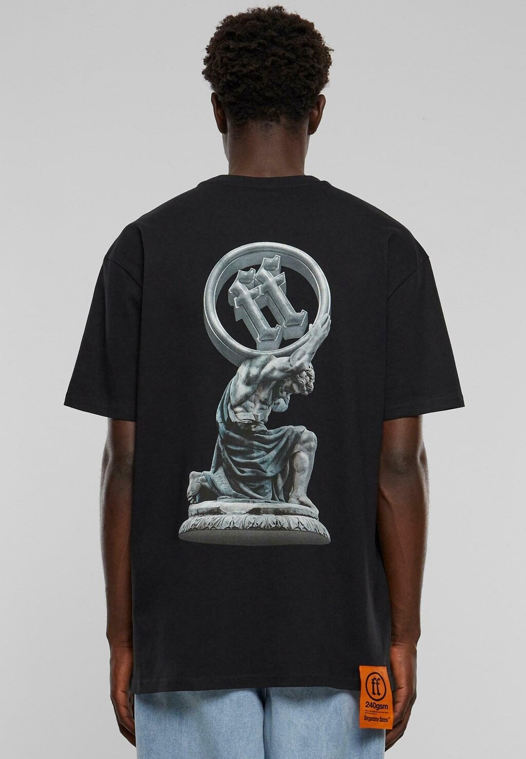 Футболка с принтом Son Of Titan Forgotten Faces, черный
Футболка с принтом Son Of Titan Forgotten Faces, черный