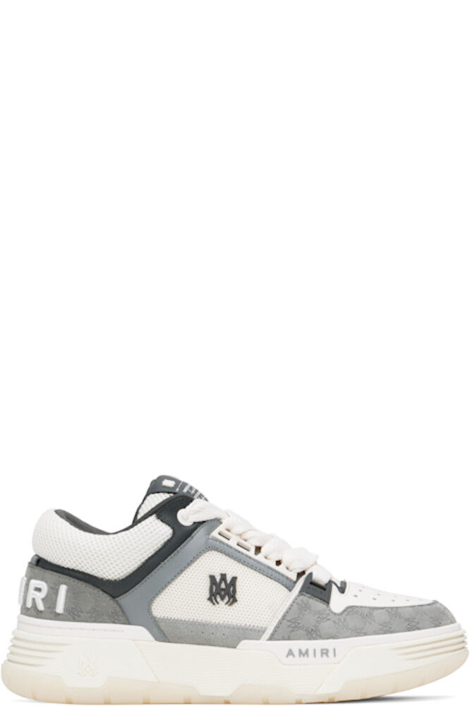 Белые и серые кроссовки MA Quad из нубука MA-1 с тиснением AMIRI
Белые и серые кроссовки MA Quad из нубука MA-1 с тиснением AMIRI