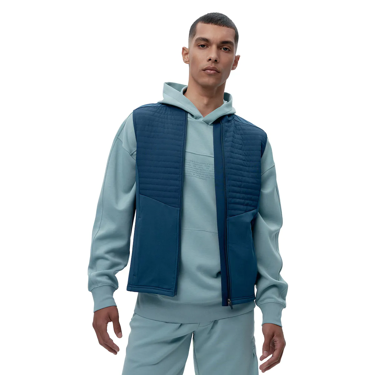 Жилет мужской Collins Born Living Yoga, синий
Жилет мужской Collins Born Living Yoga, синий