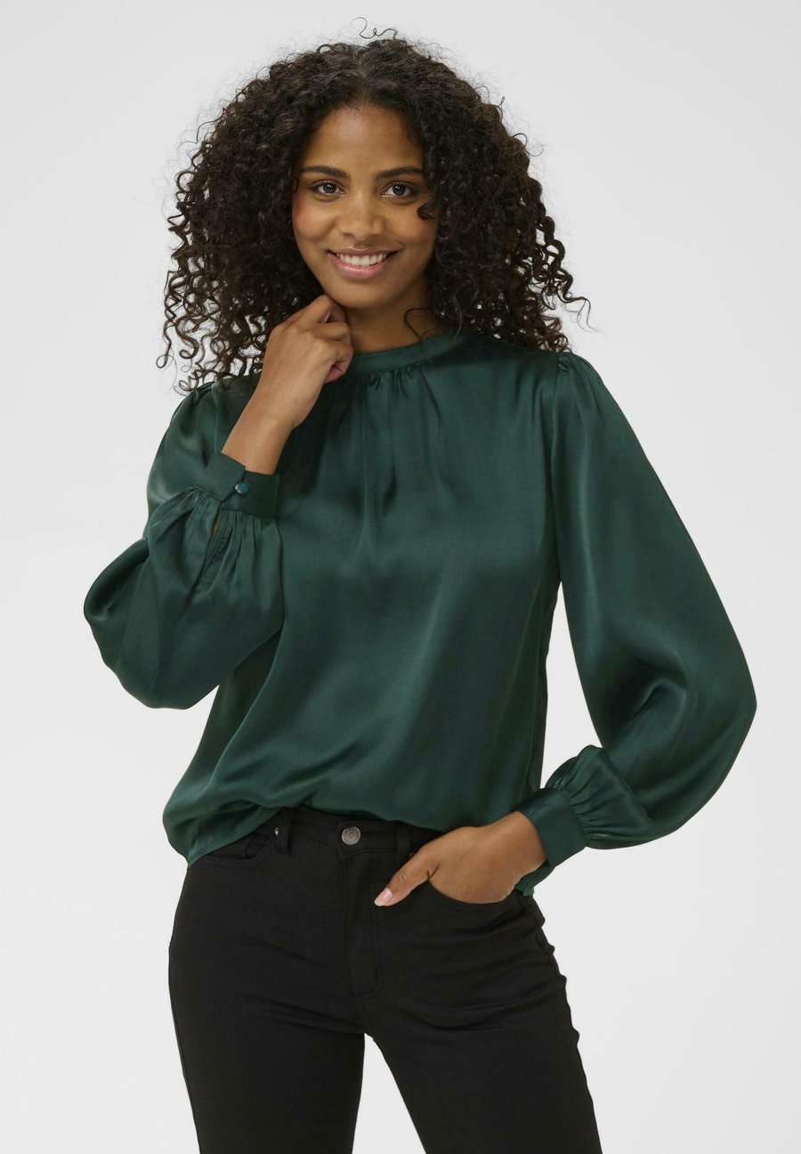 Блуза Kaffe KAamara LS Blouse, Ponderosa Pine/Dark Green
Блуза Kaffe KAamara LS Blouse, Ponderosa Pine/Dark Green