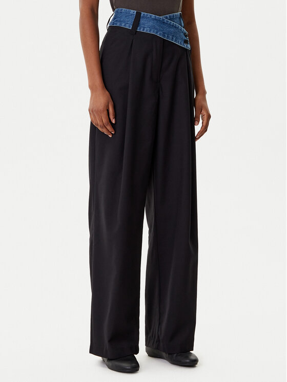 Брюки из ткани wide leg Denimwaist 25WWPW03 Desigual, чёрный
Брюки из ткани wide leg Denimwaist 25WWPW03 Desigual, чёрный