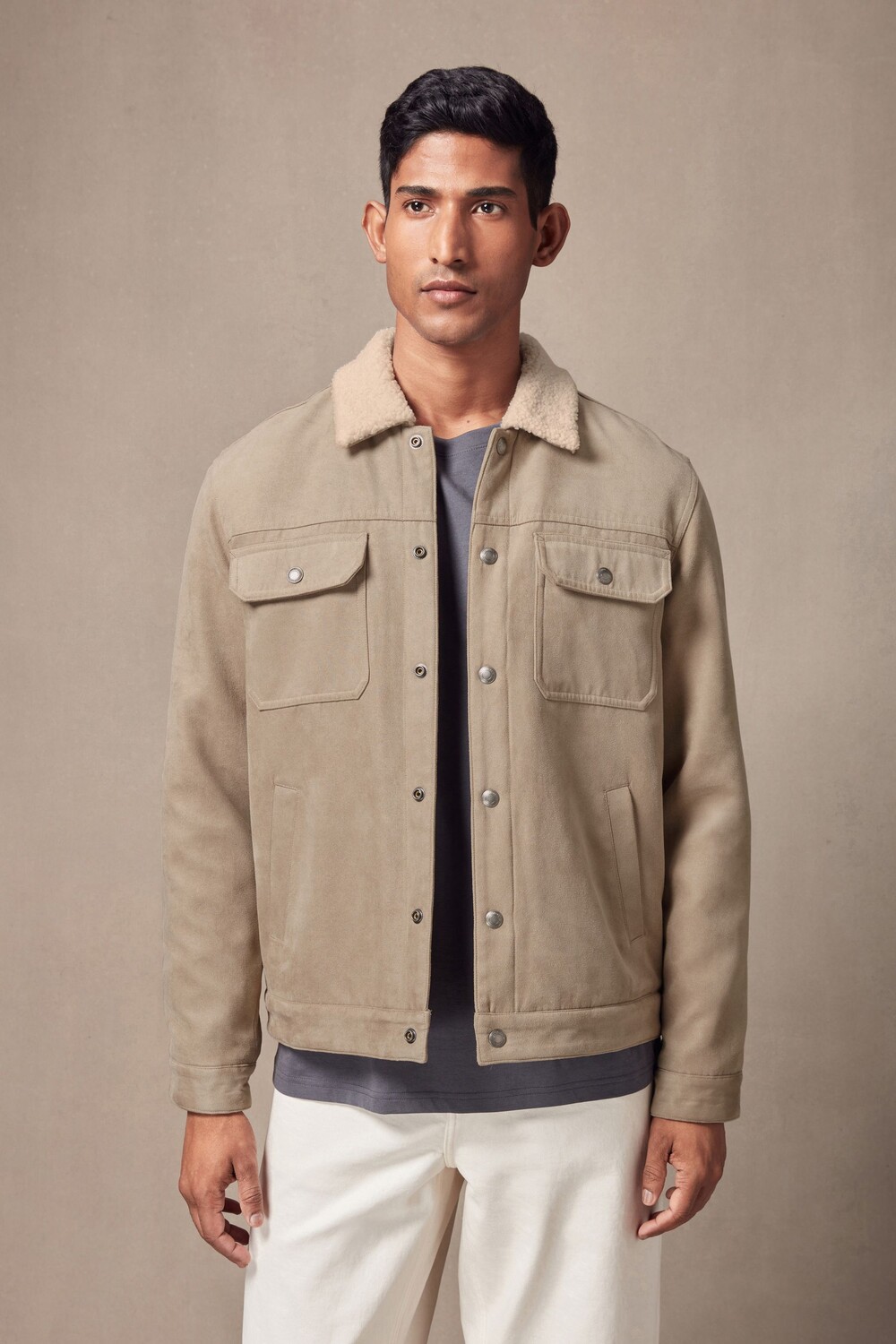 Куртка дальнобойщика из искусственной замши с воротником стойкой Next, серый
Куртка дальнобойщика из искусственной замши с воротником стойкой Next, серый