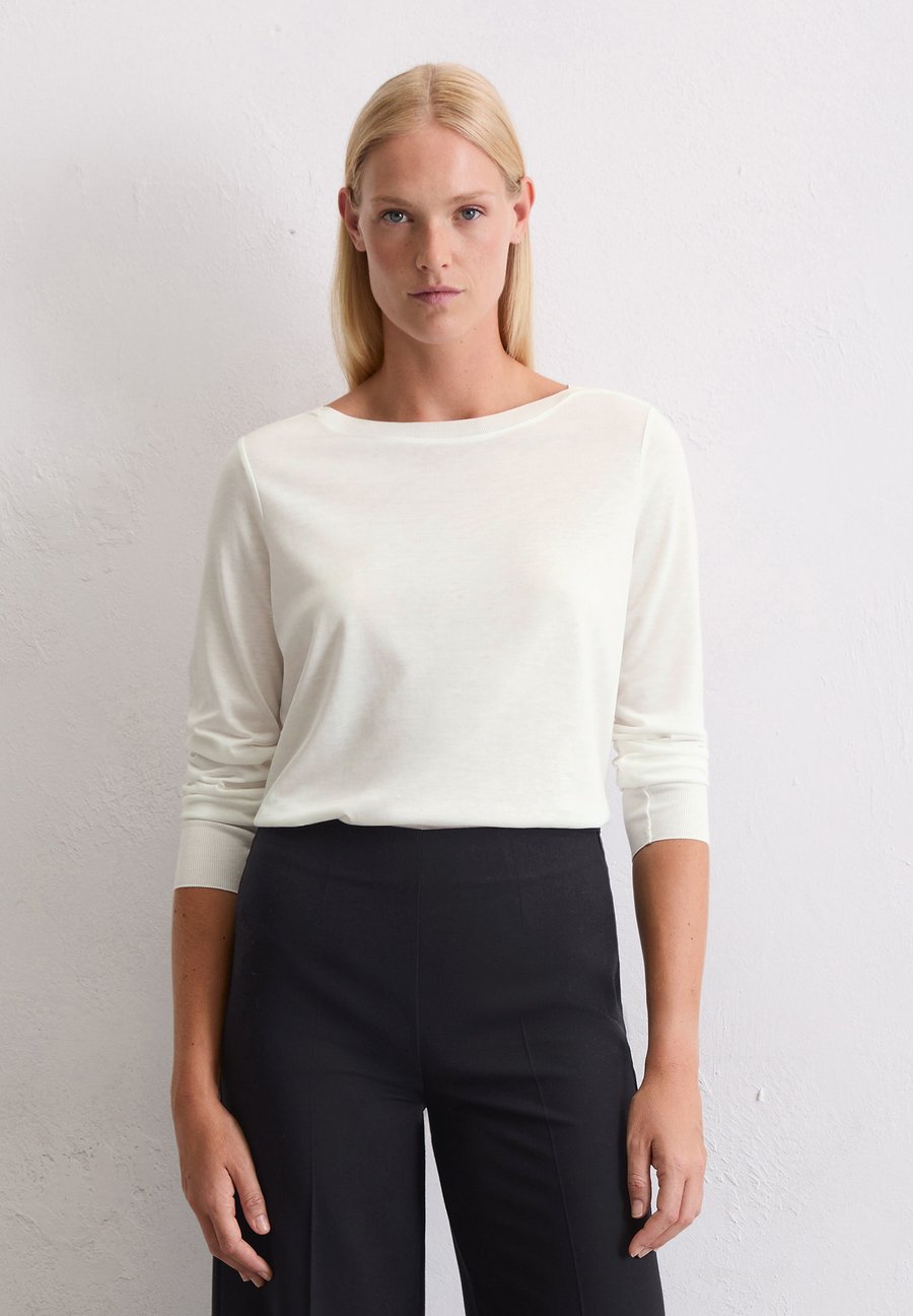 Джемпер Marc O'Polo LUXURY LONGSLEEVE, White Cotton/White
Джемпер Marc O'Polo LUXURY LONGSLEEVE, White Cotton/White