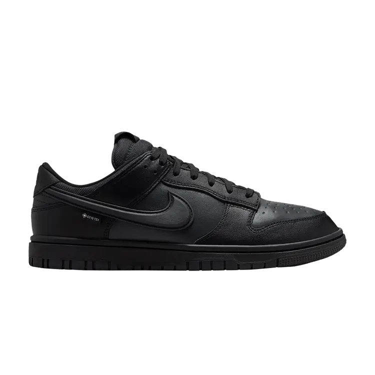 Кроссовки Nike Dunk Low GORE-TEX, Triple Black
Кроссовки Nike Dunk Low GORE-TEX, Triple Black