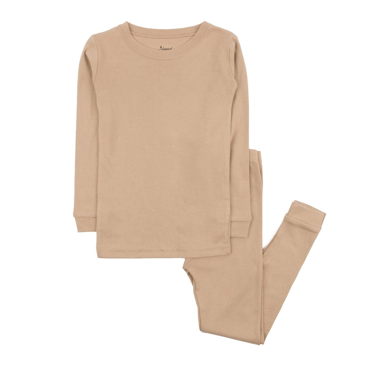 Детские двухкусочные хлопковые пижамы нейтрального сплошного цвета Leveret, бежевый
Детские двухкусочные хлопковые пижамы нейтрального сплошного цвета Leveret, бежевый