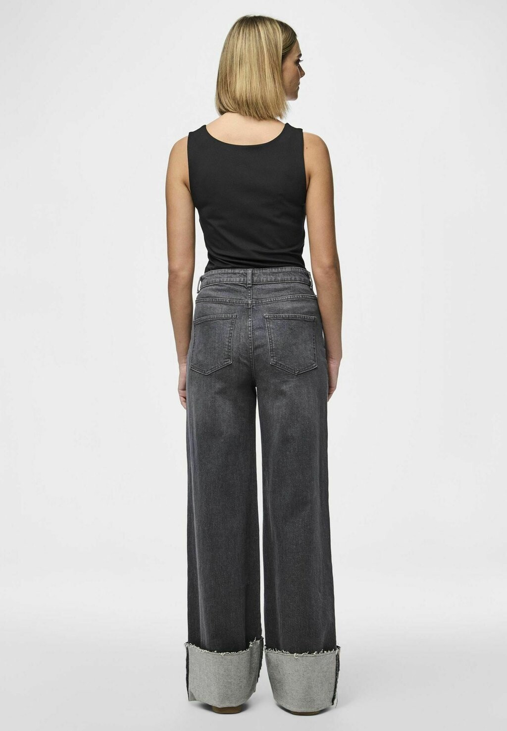 Расклешенные джинсы Pieces, серый
Расклешенные джинсы Pieces, серый