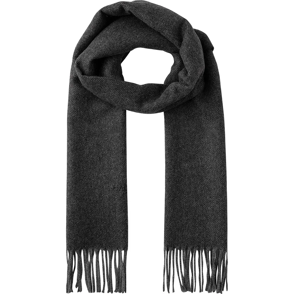 Шарф Hackett HM0400021, черный
Шарф Hackett HM0400021, черный