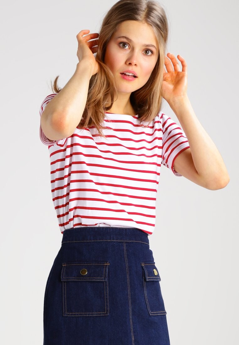 Футболка с принтом MARINIÈRE Armor lux, красный
Футболка с принтом MARINIÈRE Armor lux, красный