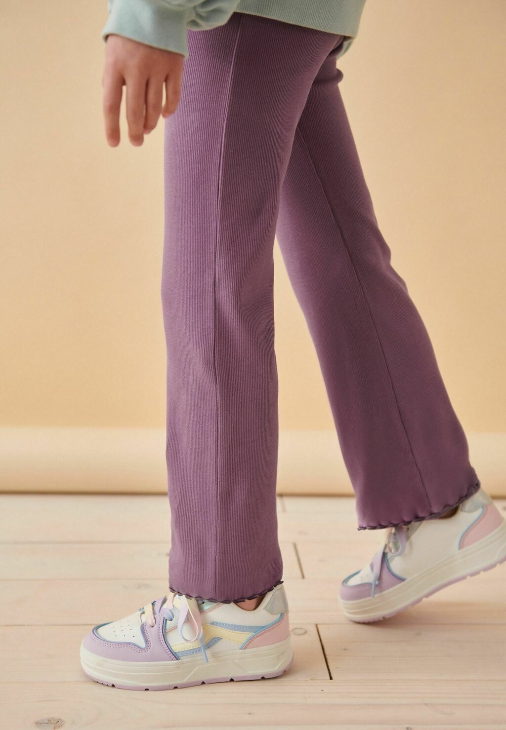 Тканевые брюки FLARE Next, розовый 
Тканевые брюки FLARE Next, розовый