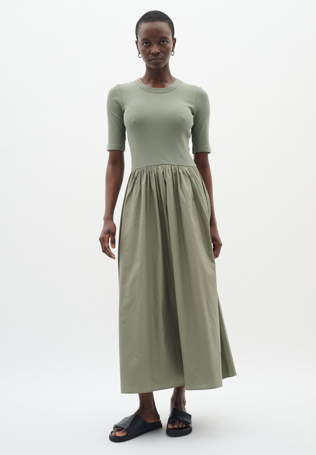 Платье макси DAGNAMA InWear, оливковый
Платье макси DAGNAMA InWear, оливковый