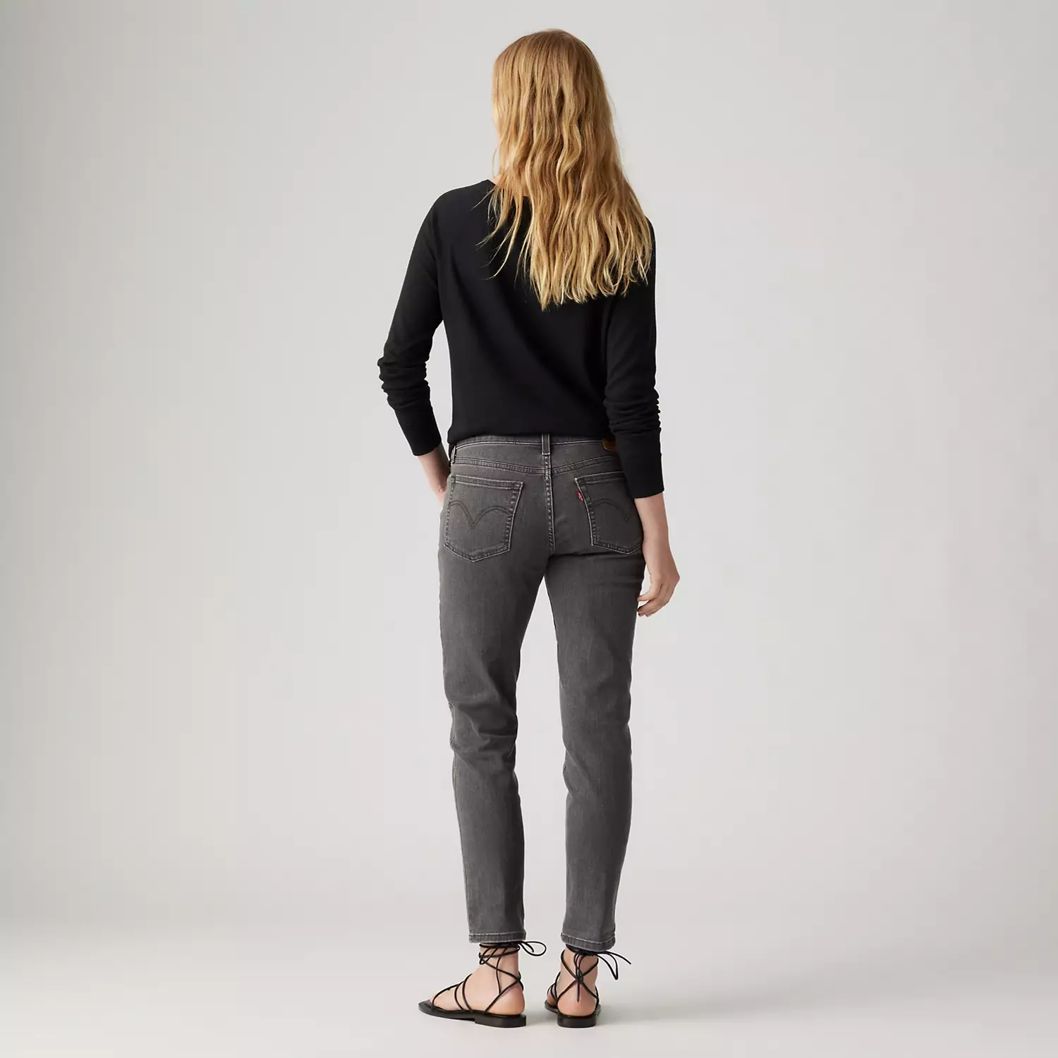 Джинсы женские Levi's, черный
Джинсы женские Levi's, черный