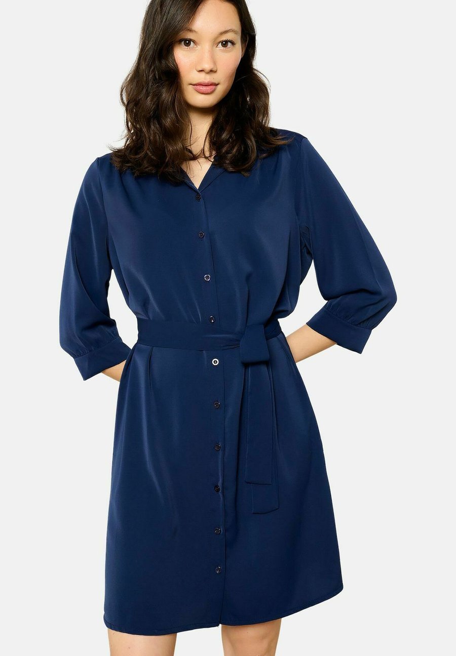 Платье LolaLiza WITH RIBBON , Navy Basic/Dark Blue
Платье LolaLiza WITH RIBBON , Navy Basic/Dark Blue