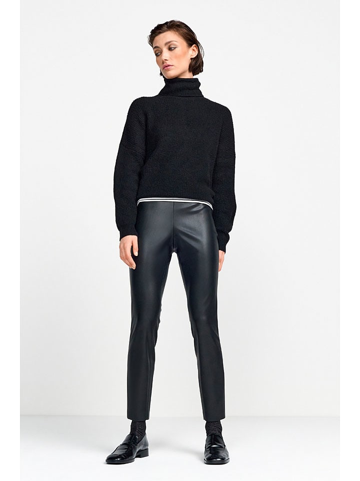 Тканевые брюки Rich & Royal, черный
Тканевые брюки Rich & Royal, черный