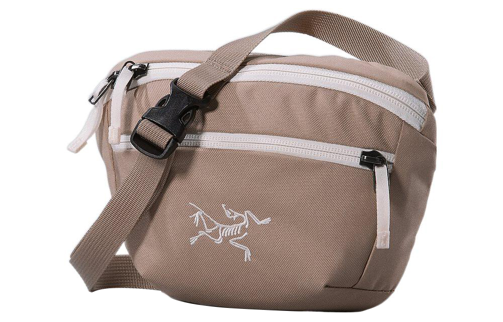 1,5-литровый поясной рюкзак для активного отдыха из переработанного полиэстера цвета инея Unisex Arcteryx
1,5-литровый поясной рюкзак для активного отдыха из переработанного полиэстера цвета инея Unisex Arcteryx