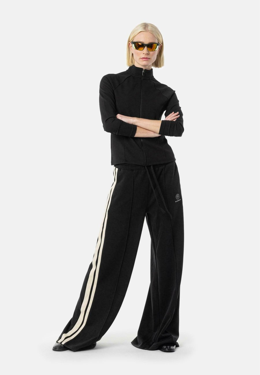 Брюки Elias Rumelis POLLI , Black
Брюки Elias Rumelis POLLI , Black